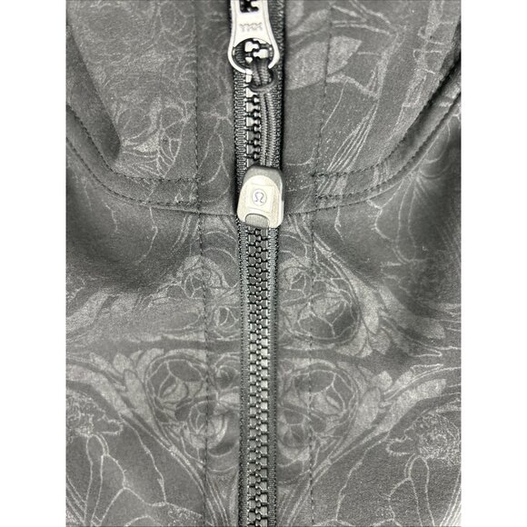 Lululemon Jacket Women’s 4 Apres Yoga Hooded in Black Dance In Snow Pattern - Picture 3 of 9